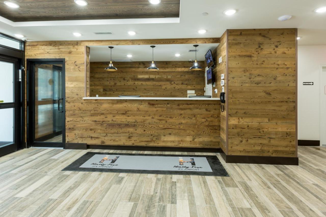 Hotel Ninety Five - Jfk Airport New York Esterno foto