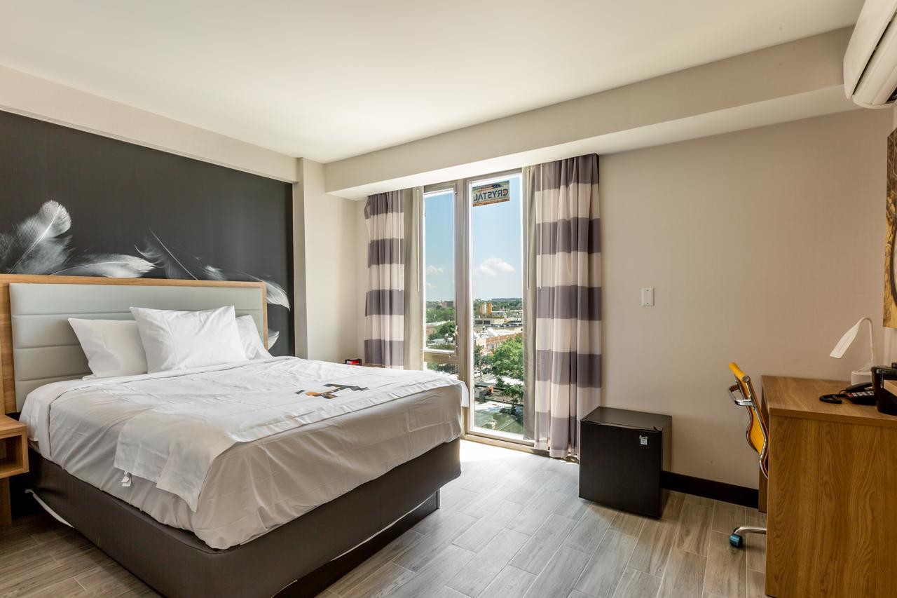 Hotel Ninety Five - Jfk Airport New York Esterno foto